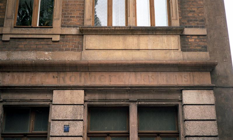 Dresden-Friedrichstadt, Wachsbleichstr. 9, 27.6.1995.jpg - ... Roßberg Fleisch...